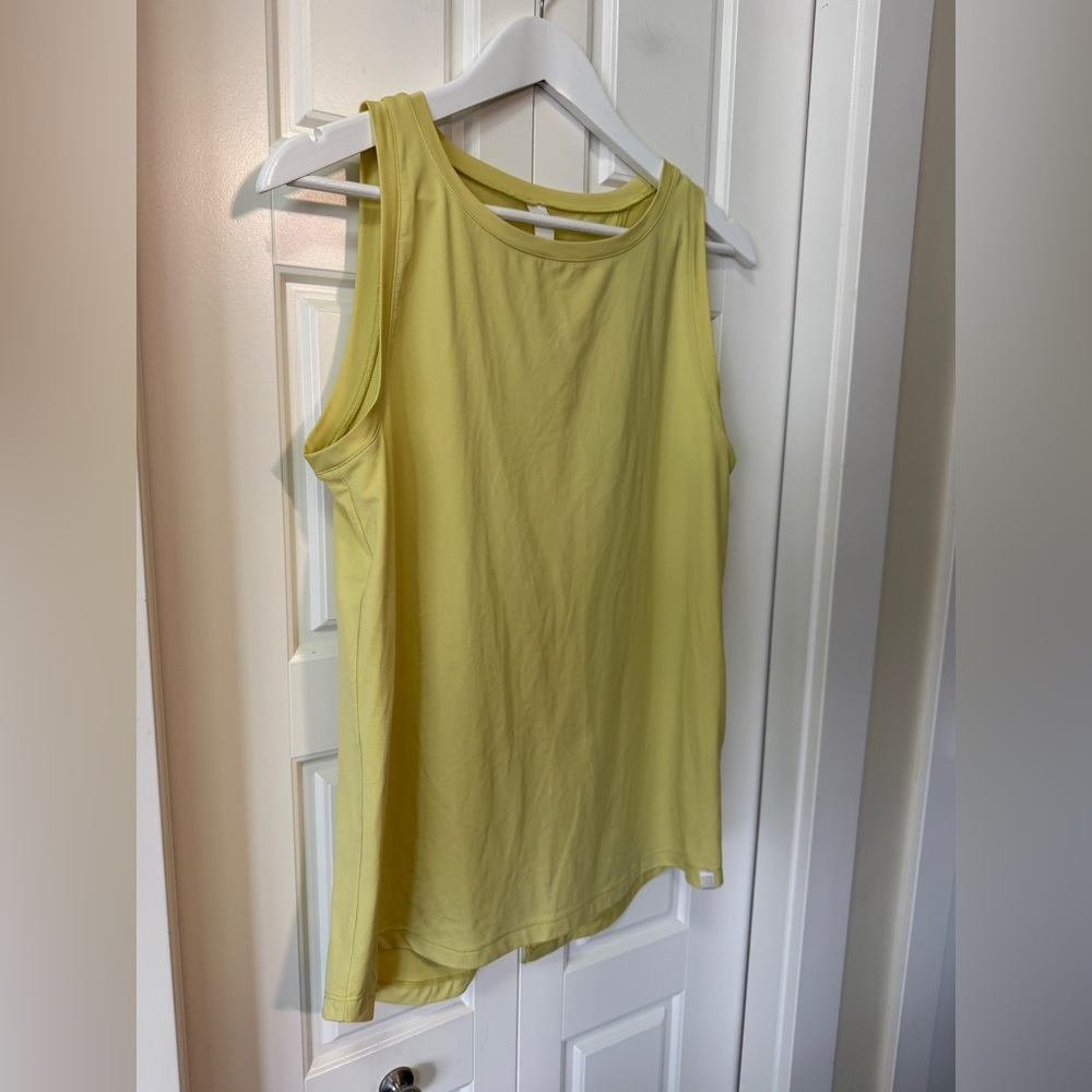 Helly Hansen Tech Split Back Tank – Medium - Picture 6 of 8